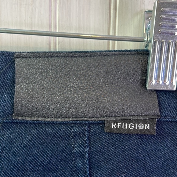 ASOS RELIGION BLOODY CHINO RIPPED KNEE - Picture 6 of 7